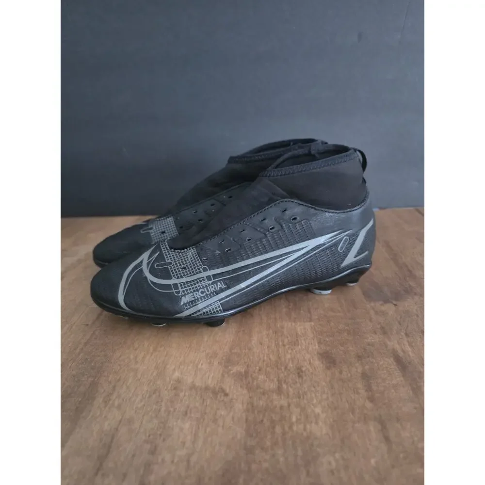 Nike missing laces